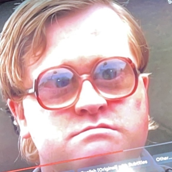 Meet your Posher, Alec - Picture 1 of 1